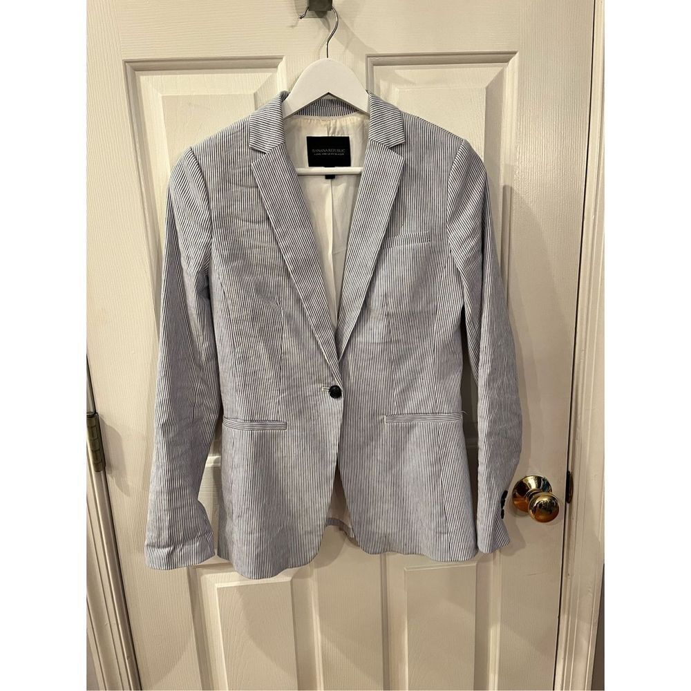 Banana Republic Long and Lean Blue & White Faux Seersucker Blazer Jacket sz 0 NW